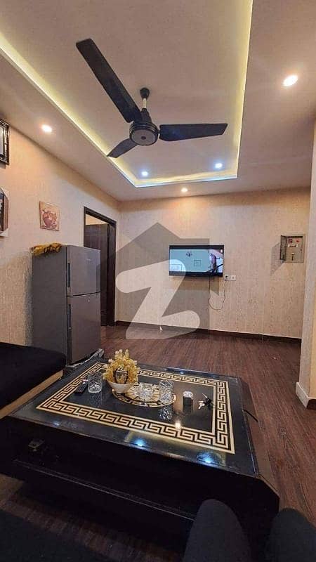 600 Yard Independent Bungalow Extremely Neat And Clean 5 Bed Rooms With Huge Garden 2 Kitchen Parking Servant Room Out Class Location Reasonable Rent 600 Yard Independent Bungalow Extremely Neat And Clean 5 Bed Rooms With Huge Garden 2 Kitchen Parking Servant Room Out Class Location Reasonable Rent