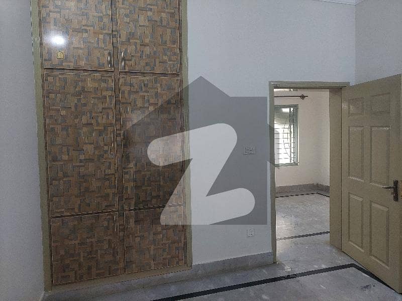 SHEHZAD TOWN 1ST FLOOR 3 ROOM 4M NIH NARC GOVTHIRING. 41000/- SHEHZAD TOWN 1ST FLOOR 3 ROOM 4M NIH NARC GOVTHIRING. 41000/-