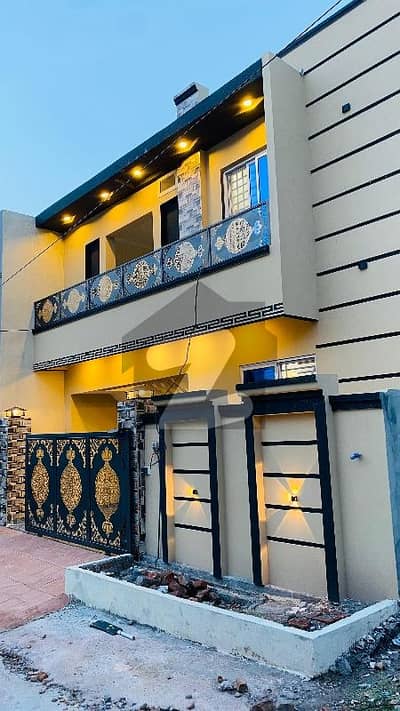 ائیرپورٹ ہاؤسنگ سوسائٹی - سیکٹر 4 ائیرپورٹ ہاؤسنگ سوسائٹی,راولپنڈی میں 3 کمروں کا 6 مرلہ مکان 1.65 کروڑ میں برائے فروخت۔