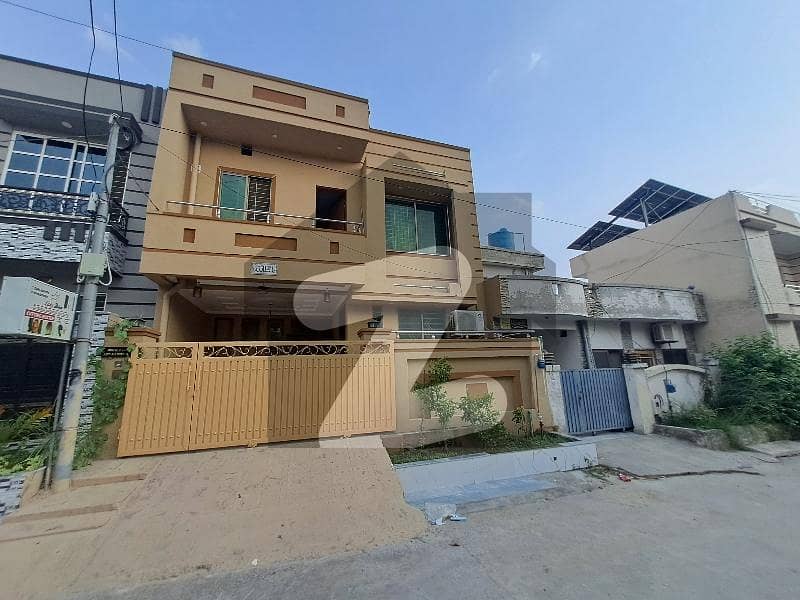 2.5 Storey House Available For Sale