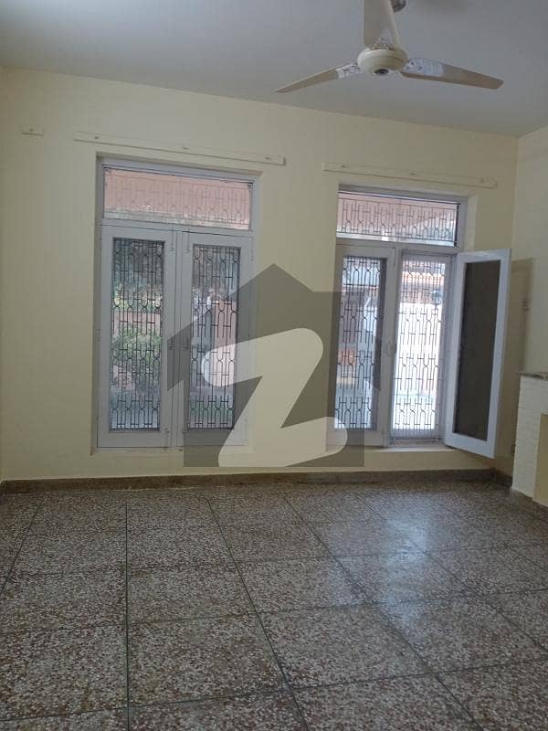 G-10, 40x80 Full House 5-Beds G-10, 40x80 Full House 5-Beds