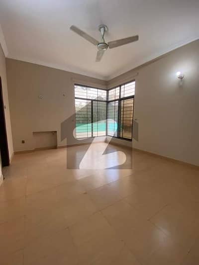 F-10/4 5'Bed Beautiful Full House For Rent