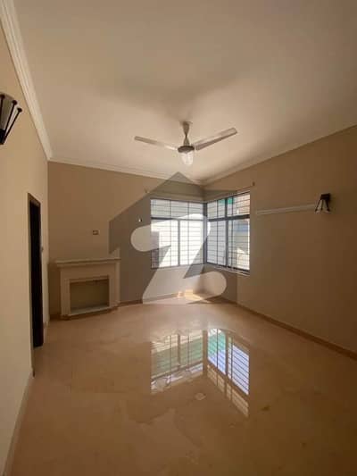 F-10/4 5'Bed Beautiful Full House For Rent
