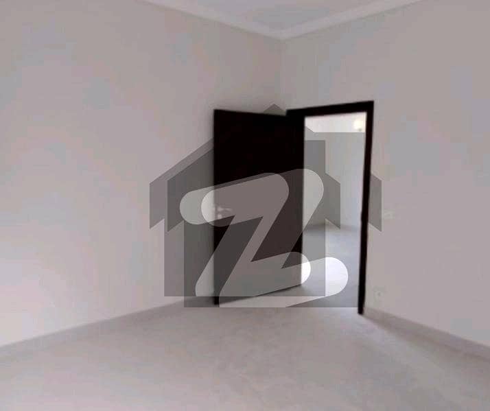 Ideally Located House Of 200 Square Yards Is Available For Sale In Karachi Ideally Located House Of 200 Square Yards Is Available For Sale In Karachi