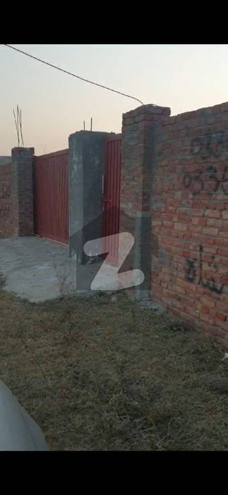 BEAUTIFUL FARMHOUSE LAND ON MAIN ROAD BEAUTIFUL FARMHOUSE LAND ON MAIN ROAD