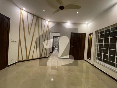 10 Marla Like A Brand New House Available For Rent Bahria Town Phase 8