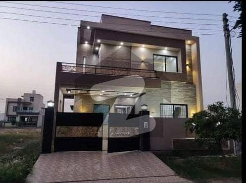 Get This Amazing 10 Marla House Available In Wapda City - Block M Get This Amazing 10 Marla House Available In Wapda City - Block M