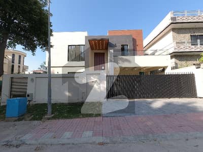 ڈی ایچ اے فیز 2 - سیکٹر جی ڈی ایچ اے ڈیفینس فیز 2,ڈی ایچ اے ڈیفینس,اسلام آباد میں 6 کمروں کا 1 کنال مکان 13.5 کروڑ میں برائے فروخت۔ ڈی ایچ اے فیز 2 - سیکٹر جی ڈی ایچ اے ڈیفینس فیز 2,ڈی ایچ اے ڈیفینس,اسلام آباد میں 6 کمروں کا 1 کنال مکان 13.5 کروڑ میں برائے فروخت۔