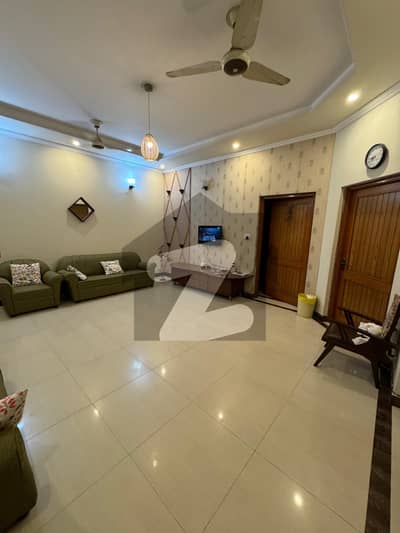 10 MARLA DOUBLE UNIT HOUSE FOR SALE