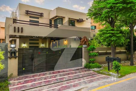 1 Kanal Slightly Used Modern House For Sale In DHA Phase 3 Lahore