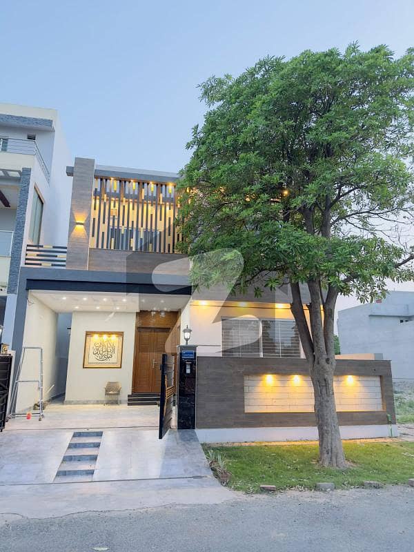 House Of 10 Marla Is Available For Sale In Wapda City House Of 10 Marla Is Available For Sale In Wapda City