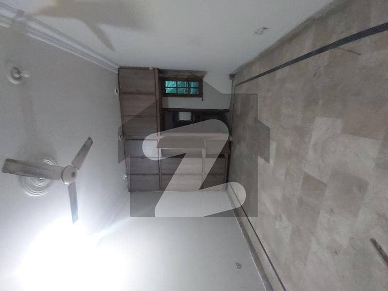 Upper Portion Avaible For Rent In I-10 Upper Portion Avaible For Rent In I-10