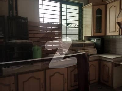 12 marla beautiful house for rent in johar town