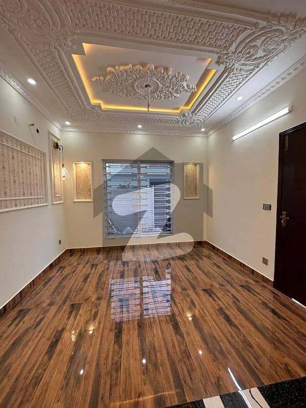 5 Marla Beautiful House Available For Rent 5 Marla Beautiful House Available For Rent