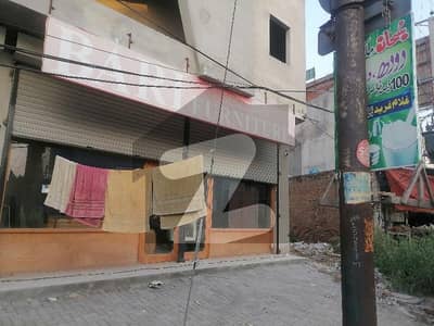 سرگودھا روڈ فیصل آباد میں 18 مرلہ عمارت 6.0 لاکھ میں کرایہ پر دستیاب ہے۔