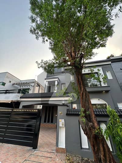 10 Marla Luxury Like New Designer Slightly Used House For Sale In Bahria Town Lahore Low Budget 10 Marla Luxury Like New Designer Slightly Used House For Sale In Bahria Town Lahore Low Budget