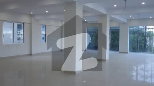 ڈی ایچ اے فیز 6 ڈی ایچ اے ڈیفینس,کراچی میں 10 مرلہ دفتر 2.25 لاکھ میں کرایہ پر دستیاب ہے۔