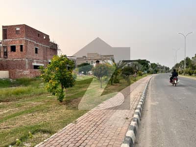 1 Kanal Prime Location Almost Park Facing Plot For Sale In Lake City Sector M-2