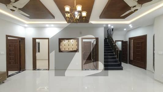 DOUBLE UNIT WITH MARGALLA FACING 10 M VILLA AVAILABLE FOR SALE DOUBLE UNIT WITH MARGALLA FACING 10 M VILLA AVAILABLE FOR SALE