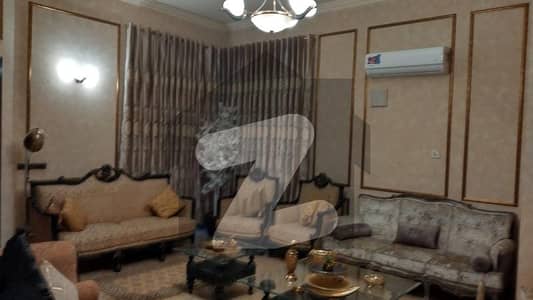 ڈی ایچ اے فیز 7 ڈی ایچ اے ڈیفینس,کراچی میں 9 کمروں کا 2 کنال مکان 20.0 کروڑ میں برائے فروخت۔