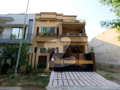 پارک ویو سٹی - ٹیولپ بلاک پارک ویو سٹی,لاہور میں 4 کمروں کا 5 مرلہ مکان 1.9 کروڑ میں برائے فروخت۔