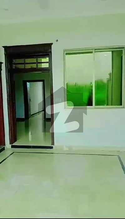 مردان اینکلیو رنگ روڈ,مردان میں 3 کمروں کا 5 مرلہ مکان 1.05 کروڑ میں برائے فروخت۔