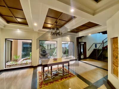 ڈی ایچ اے فیز 5 ڈیفنس (ڈی ایچ اے),لاہور میں 6 کمروں کا 2 کنال مکان 8.0 لاکھ میں کرایہ پر دستیاب ہے۔