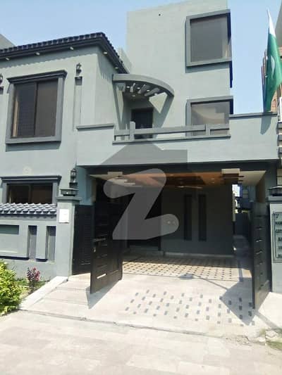 8 Marla Used House Available For Sale In Umar Block Sector B Bahria Town Lahore 8 Marla Used House Available For Sale In Umar Block Sector B Bahria Town Lahore