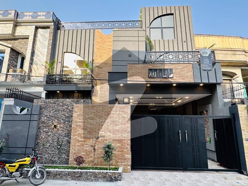 ورسک روڈ پشاور میں 6 کمروں کا 10 مرلہ مکان 4.0 کروڑ میں برائے فروخت۔ ورسک روڈ پشاور میں 6 کمروں کا 10 مرلہ مکان 4.0 کروڑ میں برائے فروخت۔
