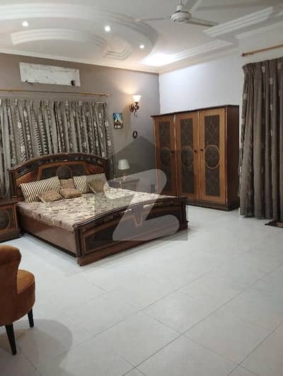 8 Rooms Bungalow For Rent For Residential