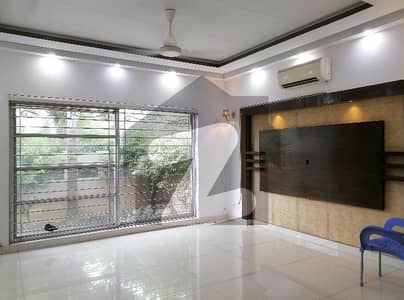 10 Marla House In Stunning DHA Phase 8 - Ex Air Avenue Is Available For sale 10 Marla House In Stunning DHA Phase 8 - Ex Air Avenue Is Available For sale