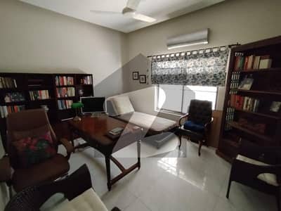 Single Storey House Available For Rent