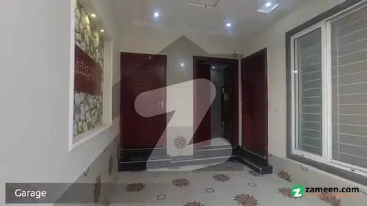 TRIPLE STORY 5 MARLA HOUSE WITH BASMENT FOR SALE IN ETTEHAD TOWN PHASE1 RAIWIND LAHORE.