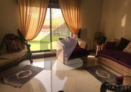 LUXURIOUS 1 KANAL FURNISHED HOUSE WITH BASEMENT FOR SALE IN  DEFENCE RAYA