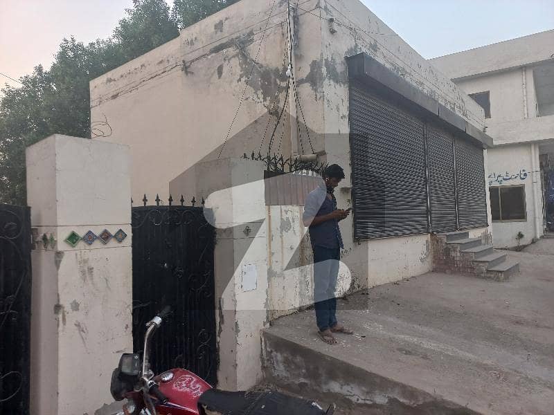 عطاء بخش روڈ لاہور میں 1 کنال عمارت 2.4 لاکھ میں کرایہ پر دستیاب ہے۔ عطاء بخش روڈ لاہور میں 1 کنال عمارت 2.4 لاکھ میں کرایہ پر دستیاب ہے۔