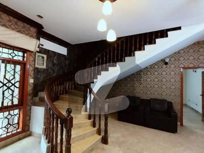 250 Yard Very Well Maintained House Available Dha Phase 5 Karachi