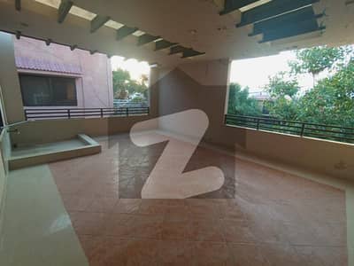 500YARD FULLY RENOVATED READY TO MOVE DOUBLE STORY BUNGALOW UPPER PORTION FOR RENT IN DHA PHASE 6.