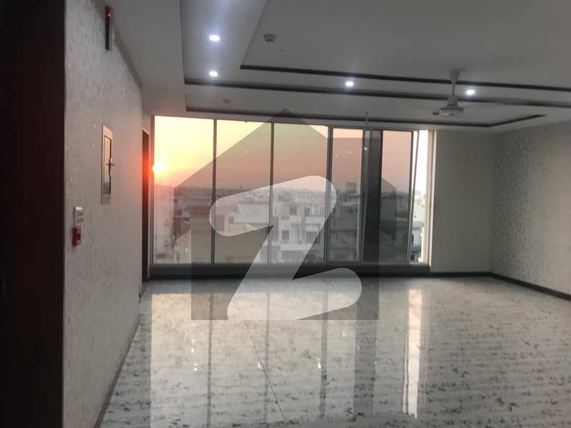 Brand New Plaza For Rent Brand New Plaza For Rent