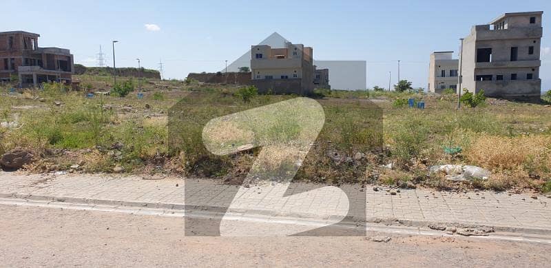 Fabulous Location, Near APS College Sector - B ,1 Kanal Plot