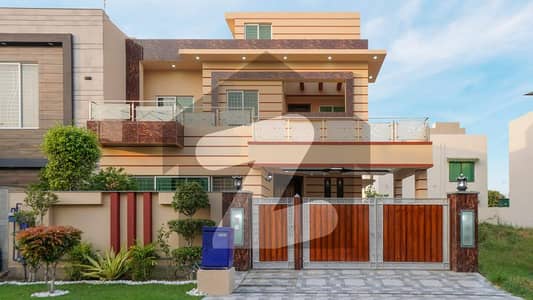 10 MARLA BRAND NEW FIRST ENTERY VIP LUXERY LEATEST ULTRA MODERN STYLISH HOUSE AVAILABLE FOR SALE IN JUBILEE TOWN LAHORE