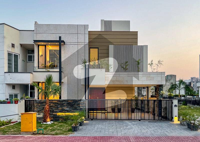 Brand New 11 Marla Designer House Brand New 11 Marla Designer House