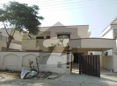 DOUBLE KITCHEN 500 SQUARE YARD HOUSE FOR RENT