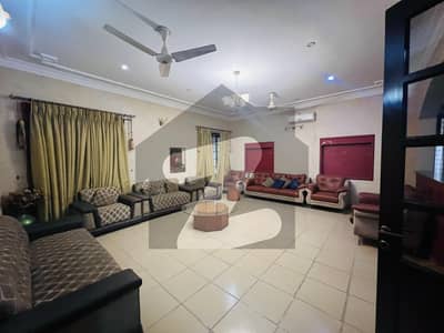 600 Sq Yard Proper 2 Unit Bungalow Sale 3+3 Bedroom With 2 Kitchen With Basement Well Maintained House Ready To Move House 600 Sq Yard Proper 2 Unit Bungalow Sale 3+3 Bedroom With 2 Kitchen With Basement Well Maintained House Ready To Move House