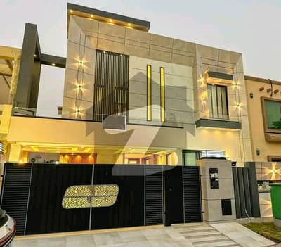 بحریہ ٹاؤن فیز 8 بحریہ ٹاؤن راولپنڈی,راولپنڈی میں 5 کمروں کا 7 مرلہ مکان 72.0 ہزار میں کرایہ پر دستیاب ہے۔