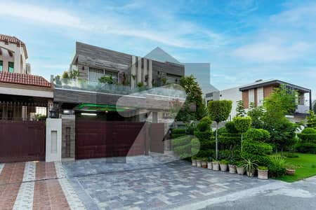 10 Marla Most Gorgeous Ultra-Modern House For Sale At Super Hot Location Near To Park