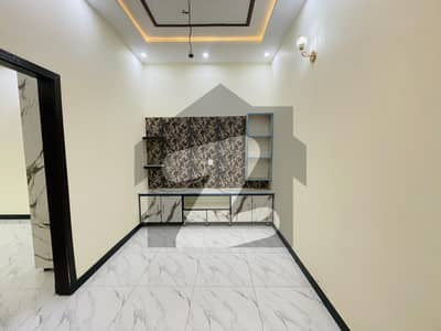 مرغزار آفیسرز کالونی لاہور میں 4 کمروں کا 4 مرلہ مکان 2.15 کروڑ میں برائے فروخت۔