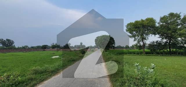 Ideal Location 7 Kanal Farm House Land For Sale On Bedian Road