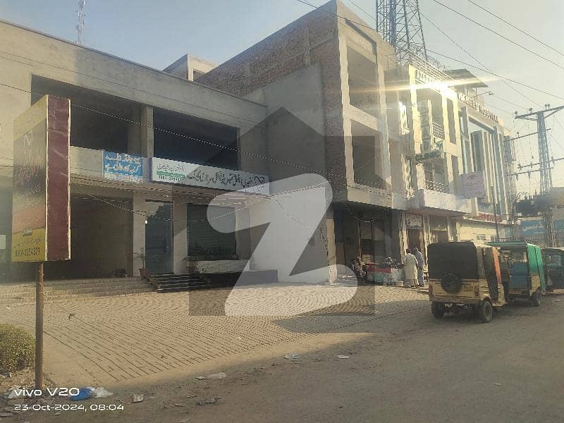 ماڈل ٹاؤن رحیم یار خان میں 12 مرلہ عمارت 4.8 کروڑ میں برائے فروخت۔