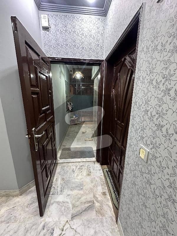 Idyllic Prime Location Flat Available In Nishtar Road (Lawrence Road) For sale Idyllic Prime Location Flat Available In Nishtar Road (Lawrence Road) For sale