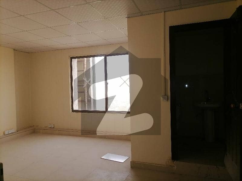 2300 Sq Feet Office Available For Rent 2300 Sq Feet Office Available For Rent
